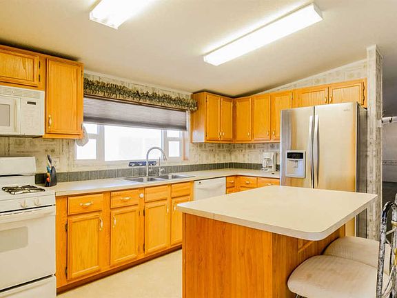 5th image of 5168 E 33rd Ln