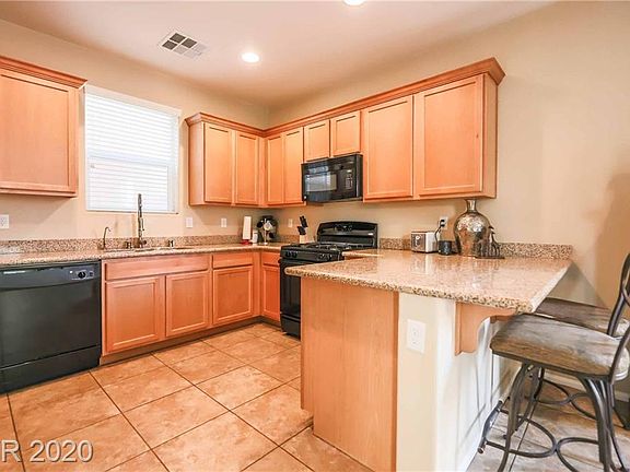 4th image of 776 Looking Bear Ct