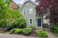 W 7th St-S1007-001.jpg