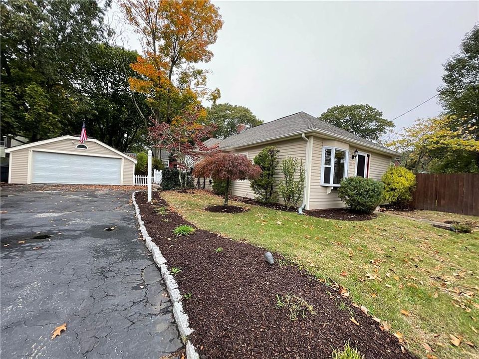 109 Pinegrove Ave, Warwick, RI 02889 Zillow
