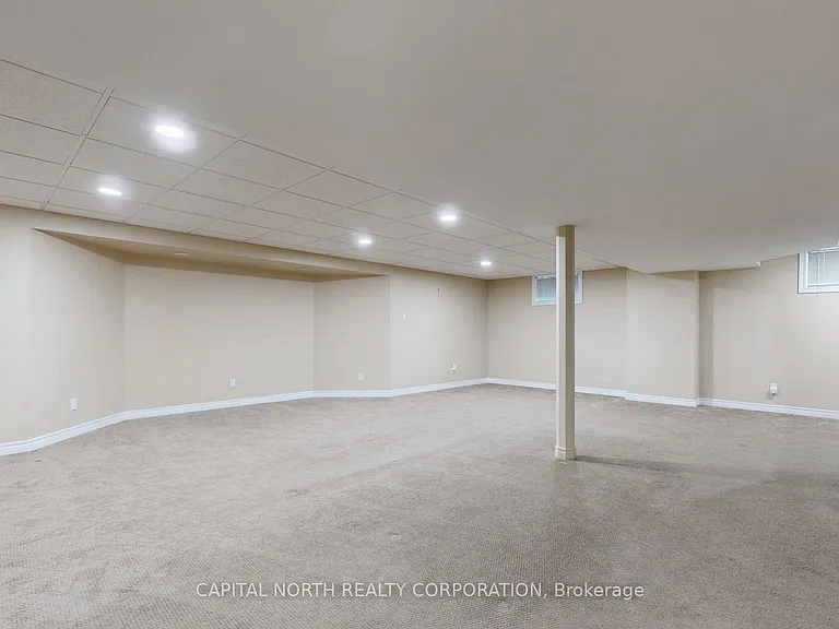 43 Gardiner Dr #LOWER — Photo 4