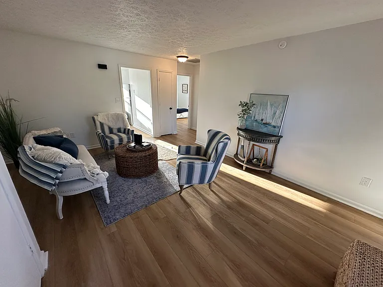 23 Deer Creek Dr #C — Photo 4