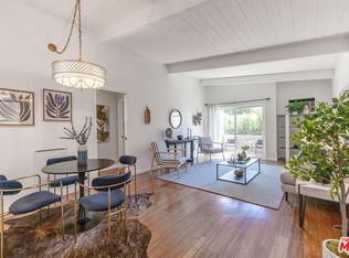 12014 Kling St APT 18, Valley Village, CA