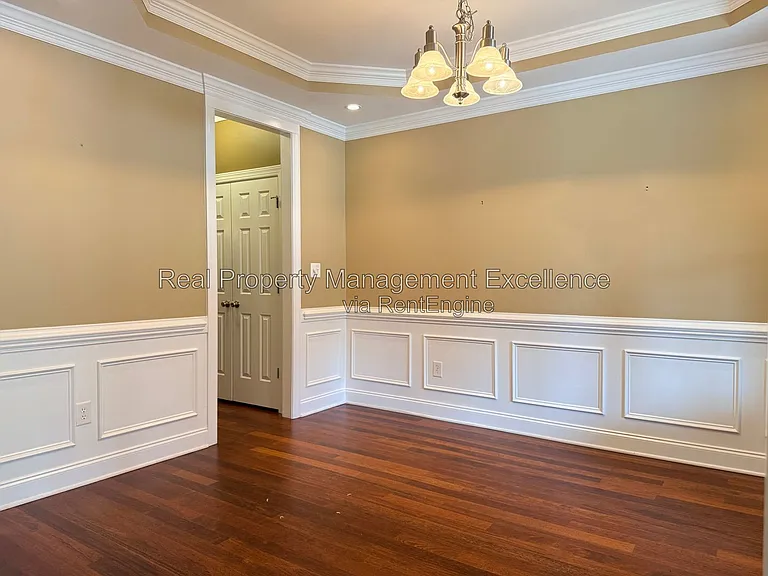 616 Lake Artesia Ln — Photo 5