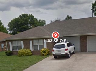 1403 SE O St #A, Bentonville, AR 72712