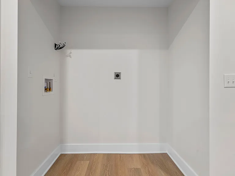 1546 Chapel St #3 — Photo 13
