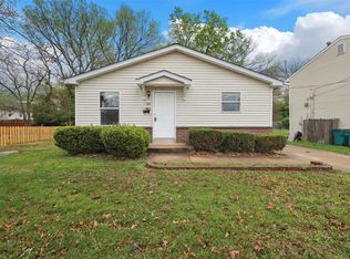 828 Bell Ave, Saint Louis, MO
