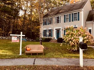 50 Garnet Cir, North Andover, MA 01845