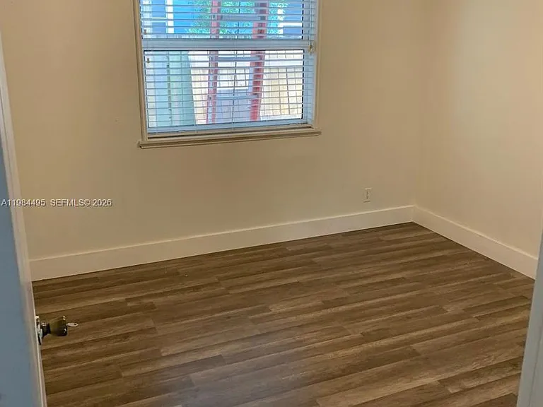 1511 SW 4th Ave — Photo 2