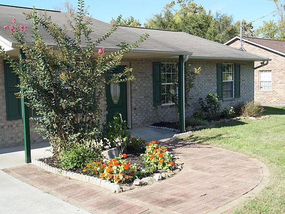 2nd image of 941 Josepi Dr