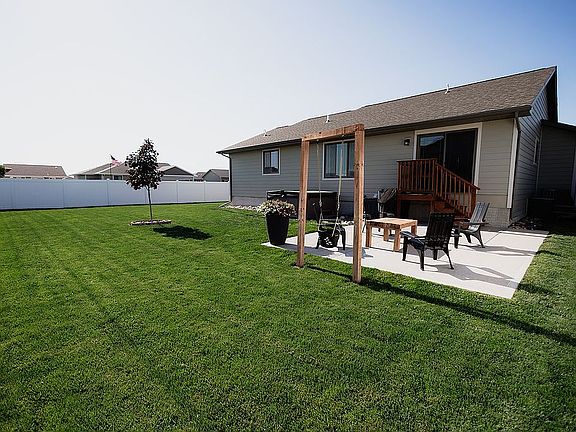 5th image of 4249 Switchgrass Cir