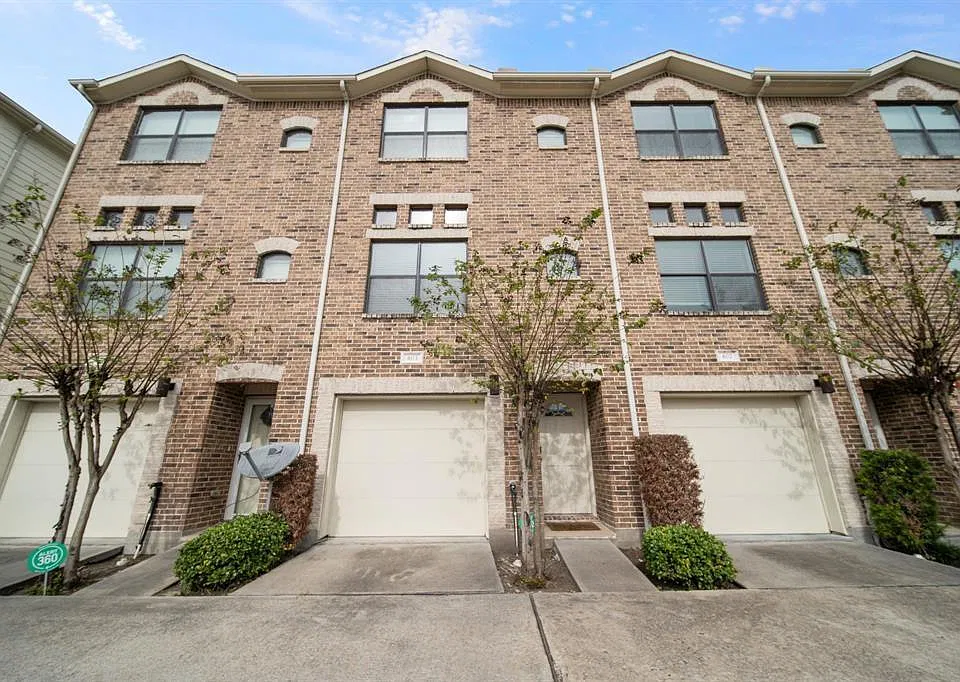 7650 Springhill St #403