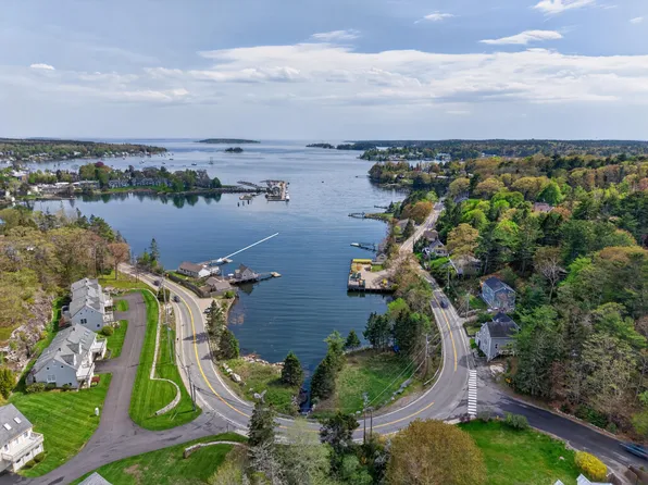 76 West Street, Boothbay Harbor, ME 04538