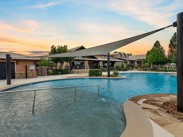 2811 Cone Flower Dr — Photo 48