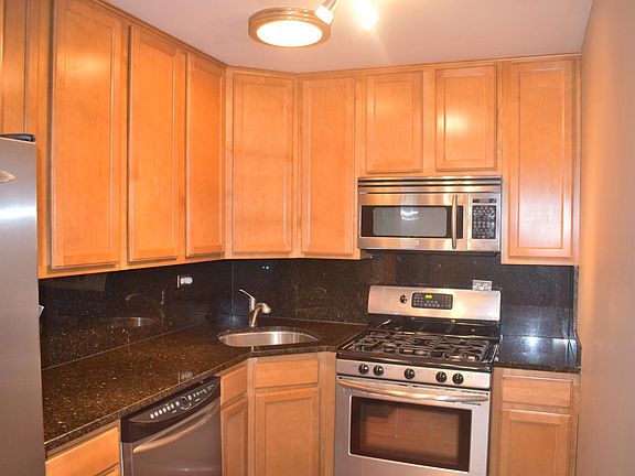 5th image of 5310 N Chester Ave APT 414