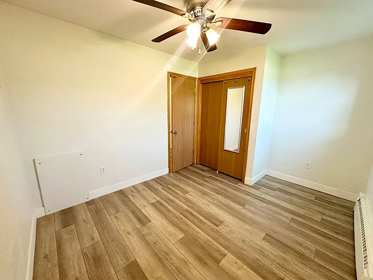 636 Larpenteur Apartments! — Photo 24
