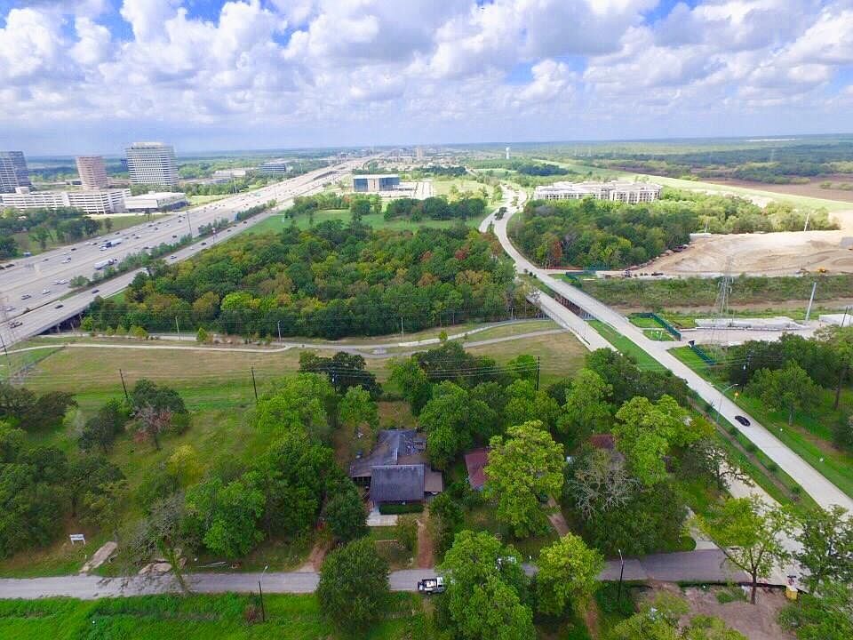 1st image of 1017 Blackhaw St