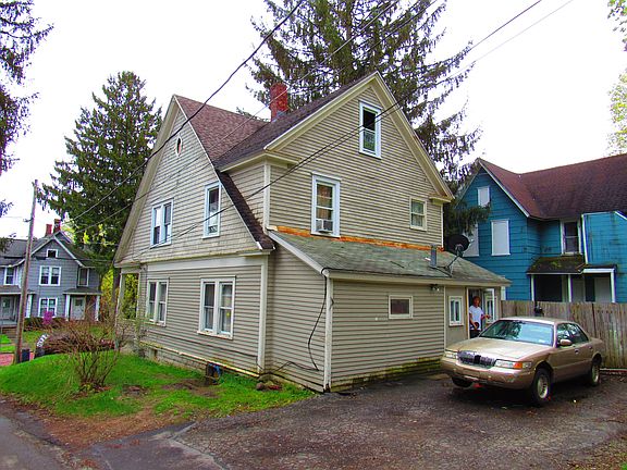 2nd image of 216 Hazzard St