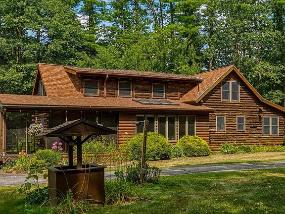 3rd image of 709 West Milton Road