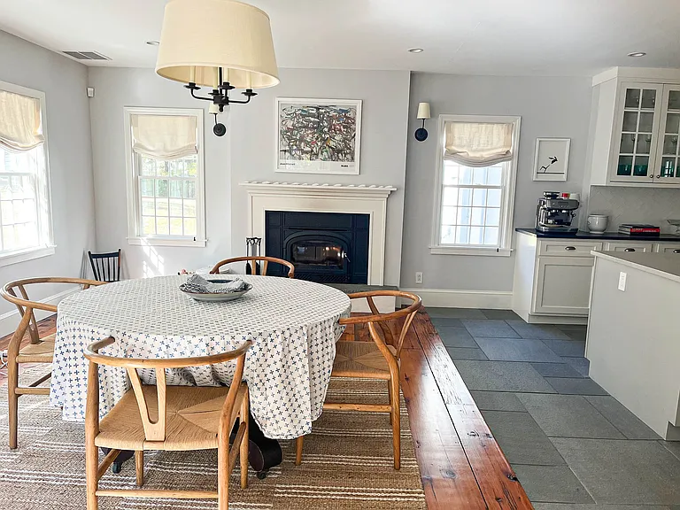 85 Gellert Ln — Photo 3