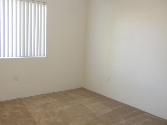 3rd image of 1719 N Huachuca Ave