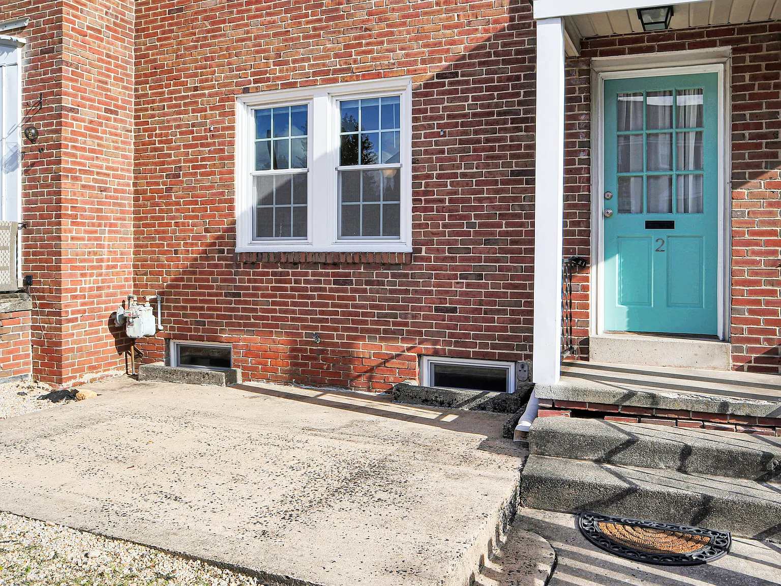 3 bed, 1026 sqft, $1,750 — Photo 2