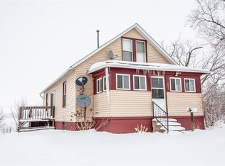 805 High St, Ladora, IA 52251