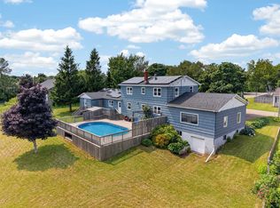 4 Maclean Ave, Kensington, PE C0B 1M0