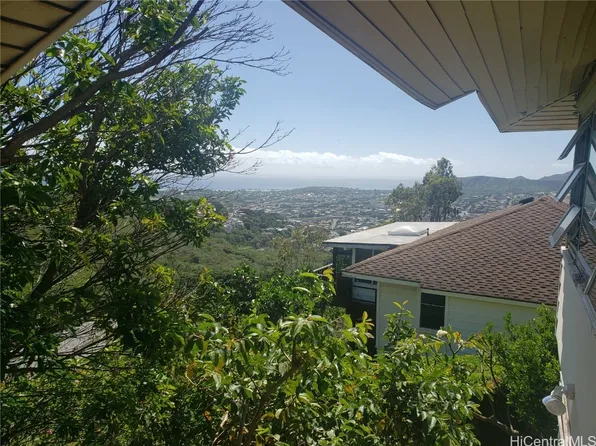 1753 Iwi Way, Honolulu, HI 96816