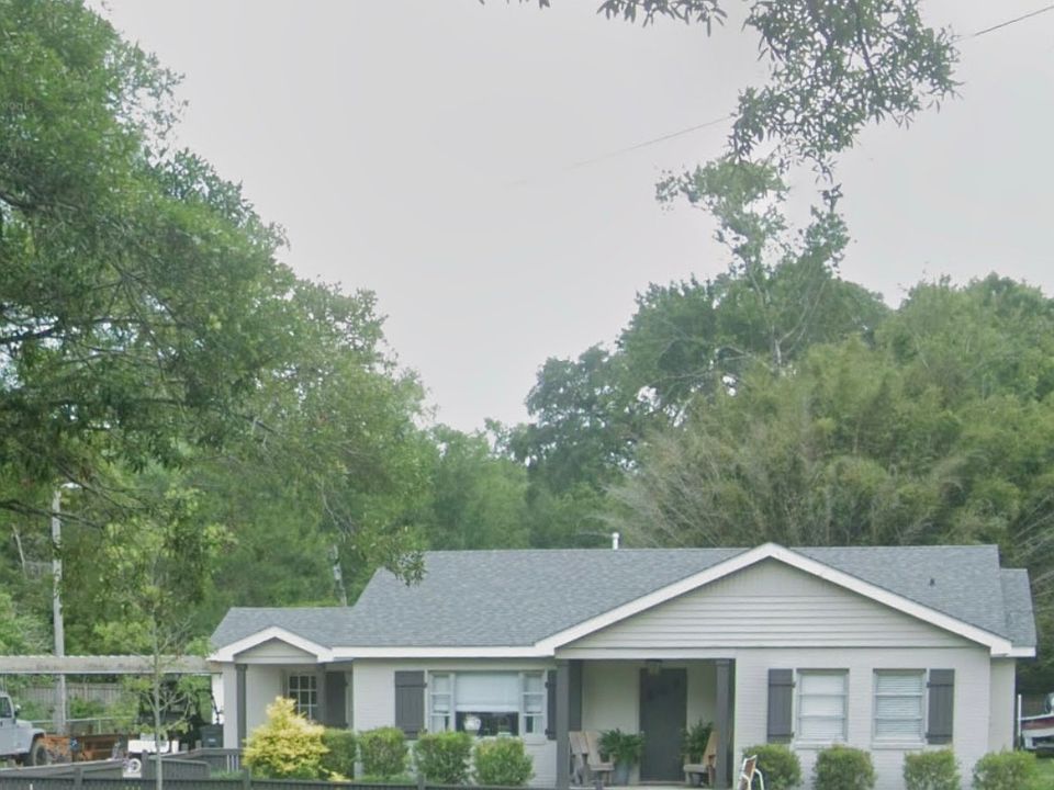 2nd image of 459 Nichols Ave