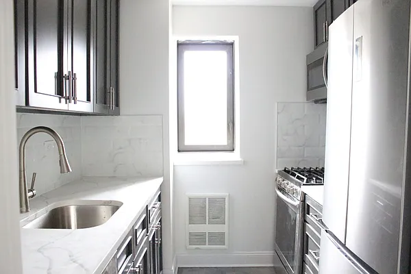 Rented by Compass | media 35