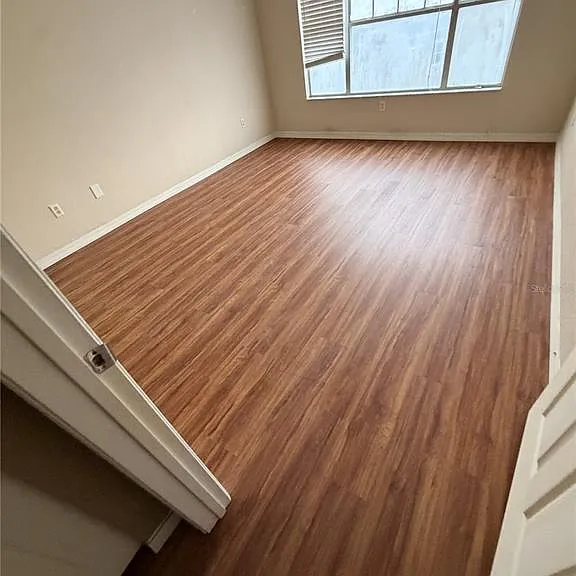 2460 Grand Central Pkwy #7 — Photo 10