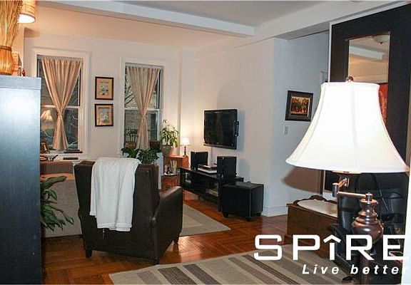 2nd image of 340 W 87th St APT 2A