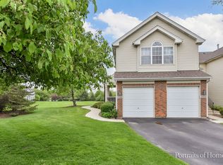7320 Grandview Ct #7320, Carpentersville, IL 60110
