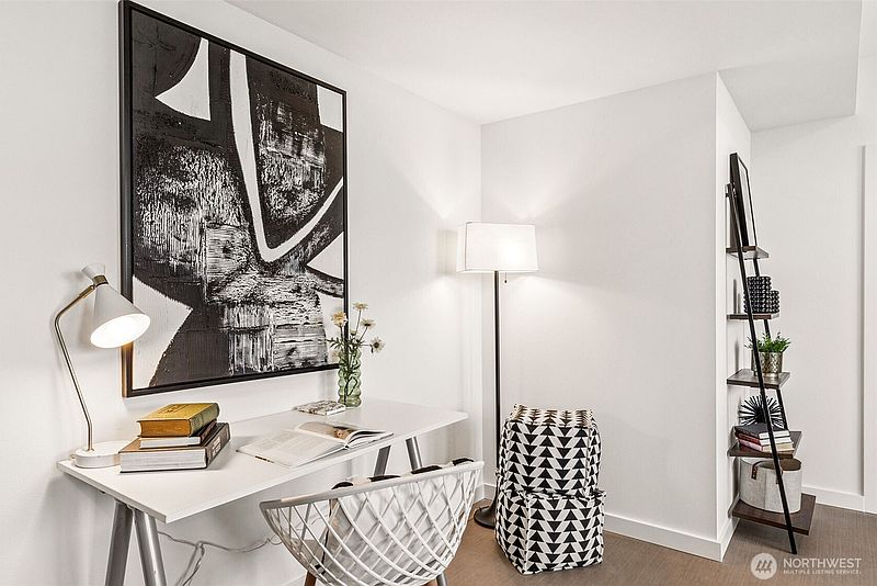 5th image of 5819 Phinney Avenue N #305