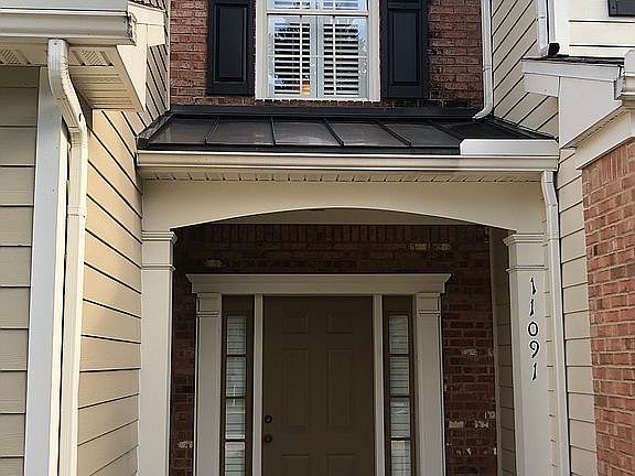 4th image of 11091 Castlemain Cir S