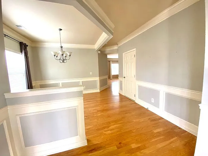 302 Montgomery Way — Photo 7