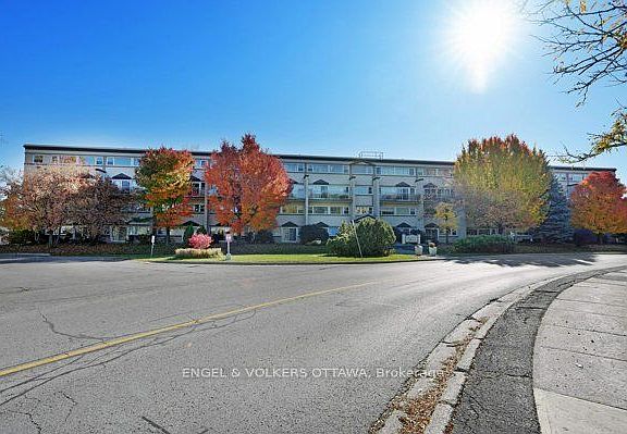 3rd image of 12 Corkstown Rd #216