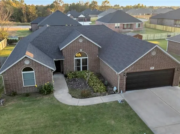 8006 David Dr, Siloam Springs, AR 72761