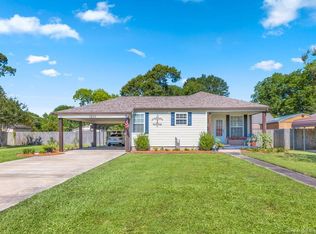 1215 N Sherman St, Jennings, LA 70546