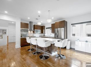 807 Edgewood Ln #B, Fort Lee, NJ 07024