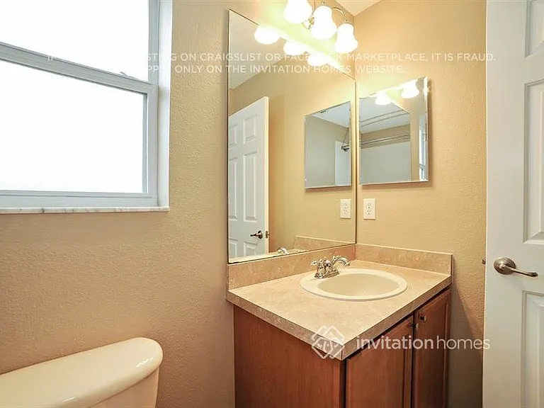 3328 Thistledown Ln — Photo 15