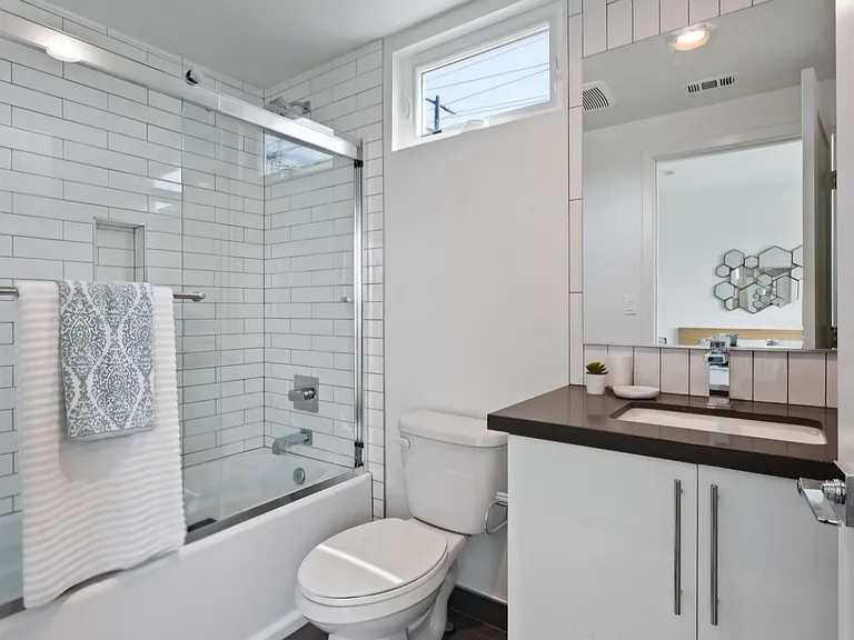 5631 Whitnall Hwy #1/2 — Photo 12