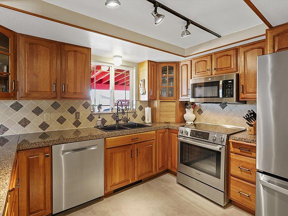 3rd image of 6412 N Jensen Rd