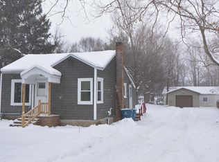 208 Prospect St, Decatur, MI 49045