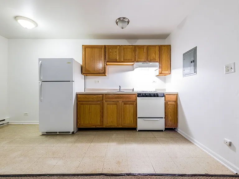 5957 W Madison — Photo 14