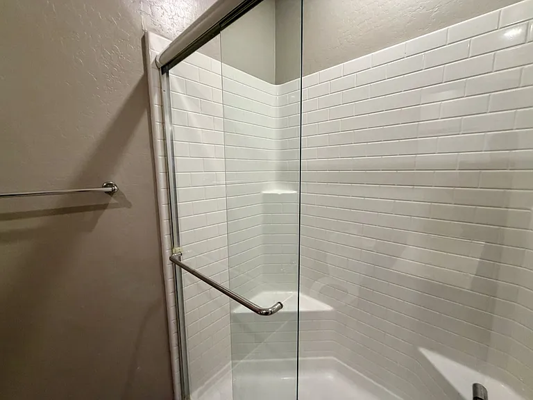 4536 Lafontaine Ct #1080 — Photo 20