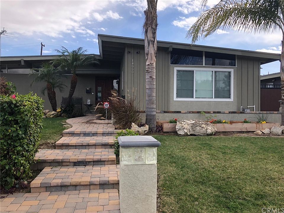 1st image of 14850 Tacuba Dr