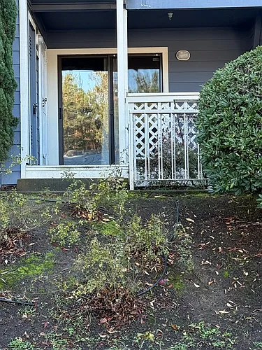 136 Sea Crest Cir Photo 1