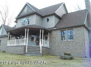 91 Skurat Rd, Sweet Valley, PA 18656